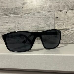 Kenneth Cole Reaction Glossy Black Sunglasses